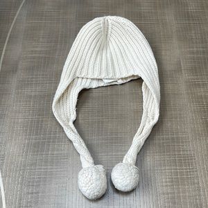 Armani Jr. hat